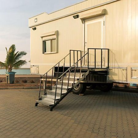 Al Ward Beach Caravan Resort - Families Only Yanbu Exteriör bild