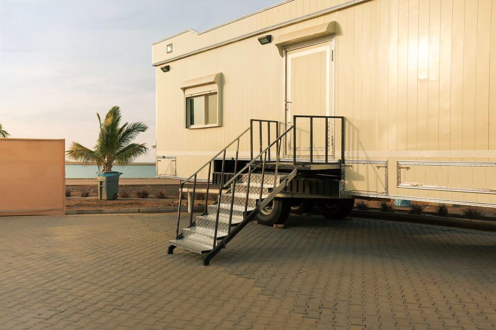 Al Ward Beach Caravan Resort - Families Only Yanbu Exteriör bild