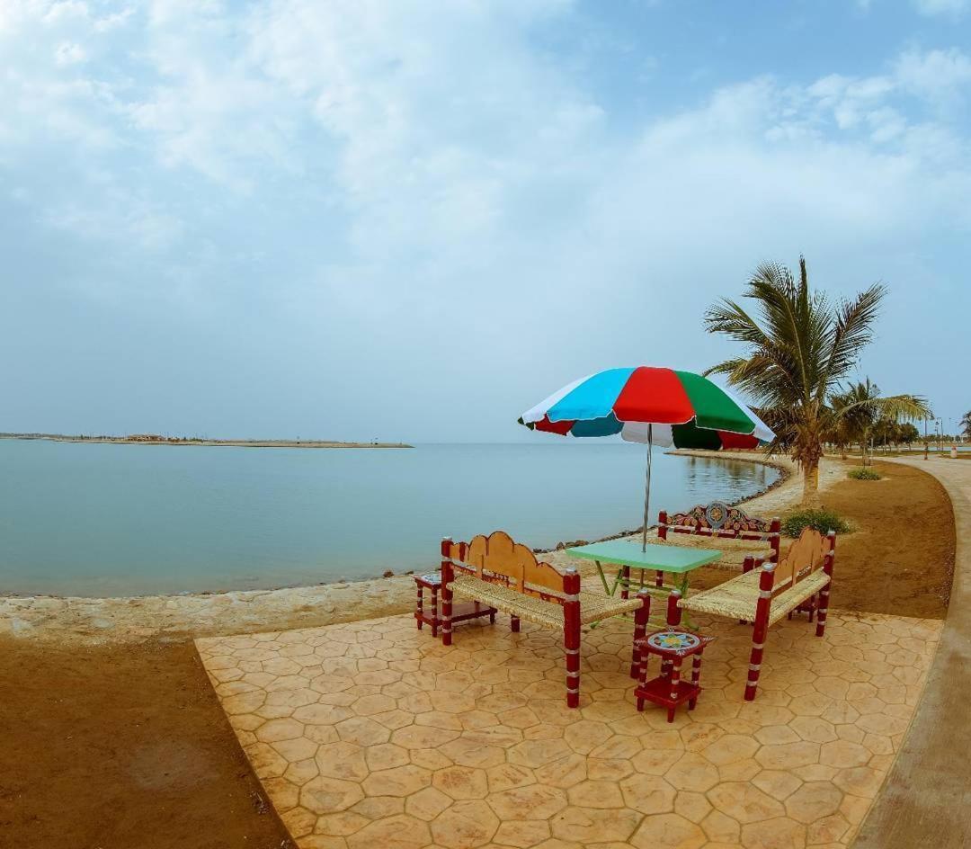 Al Ward Beach Caravan Resort - Families Only Yanbu Exteriör bild