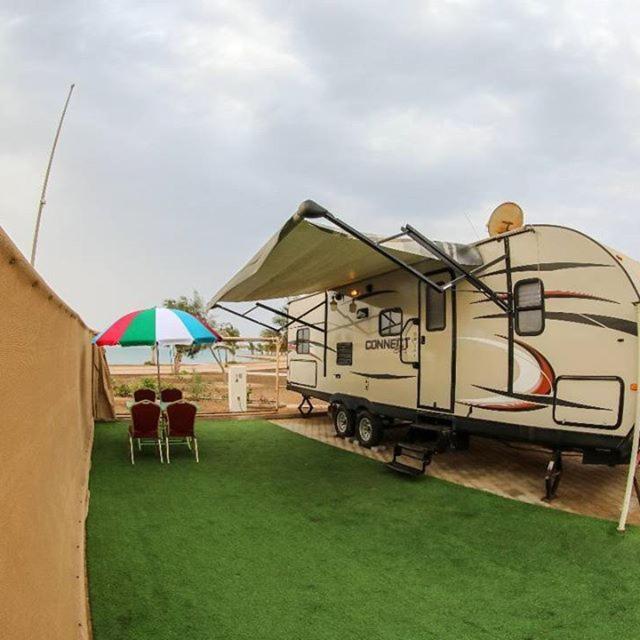 Al Ward Beach Caravan Resort - Families Only Yanbu Exteriör bild